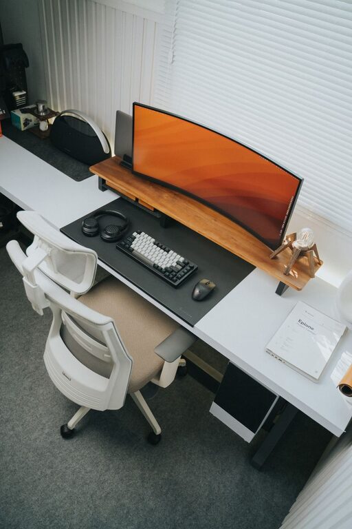How to Organize a Productive Home Workspace: Essential Tips
